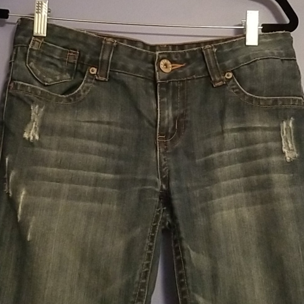 Jeans - Picture 2 of 4